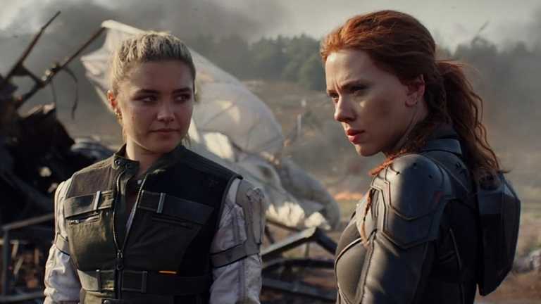Florence Pugh and Scarlett Johanson in Marvel's Black Widow